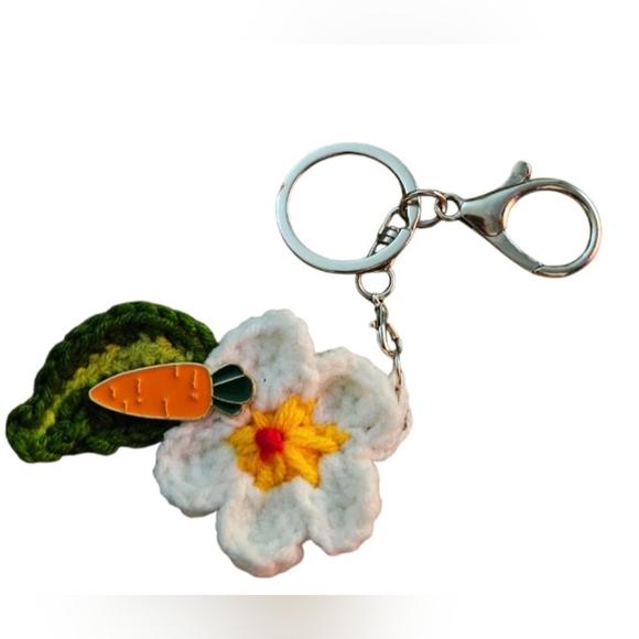 Handmade Keychain Crochet Flower Carrot  Enamel Pin White Zipper Pull Accessory - Picture 7 of 17